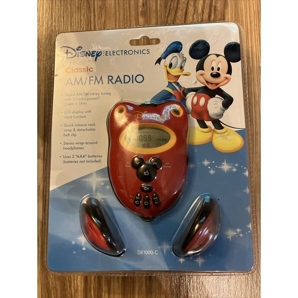 Disney Store‎ 2003 classic AM/FM portable radio with headphones DR1000-C NIP